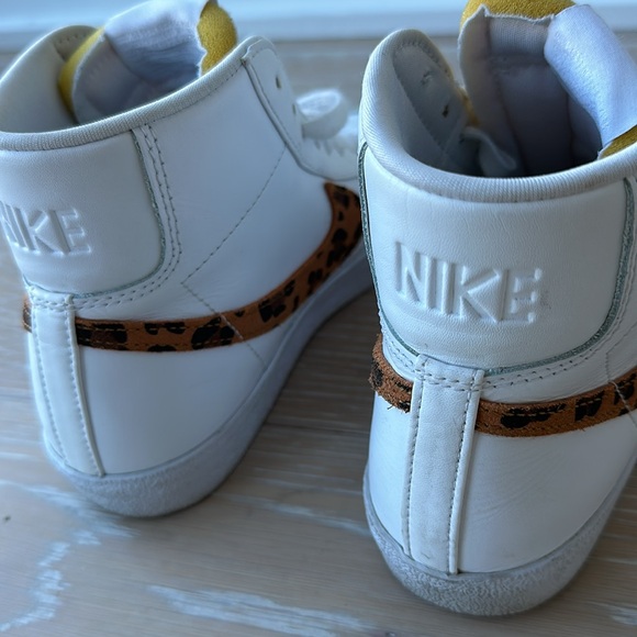 Nike Blazer Mid '77 'Leopard' Sneakers - Picture 11 of 15